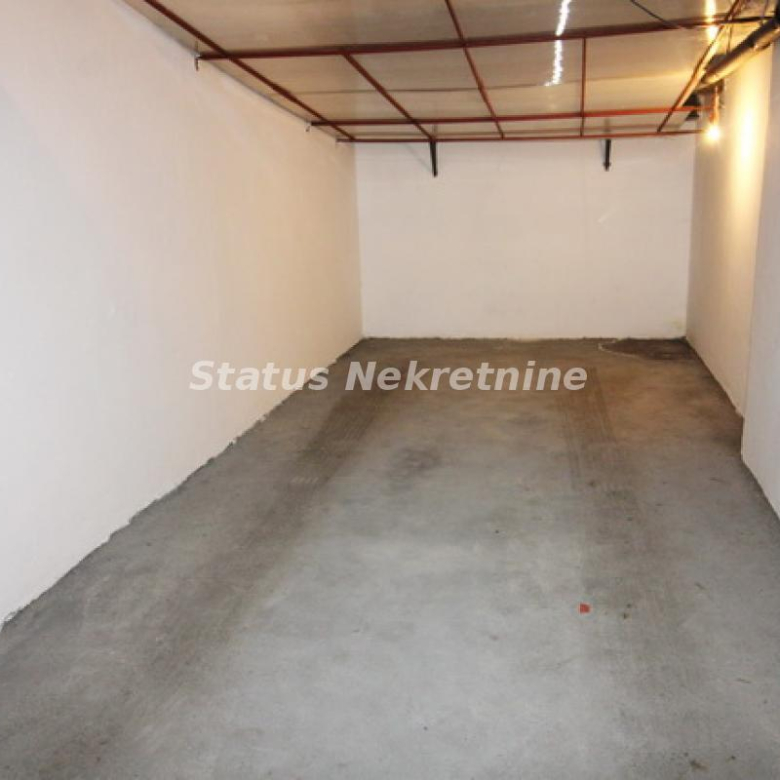 Garaža Prodaja Novi Sad  18 m2