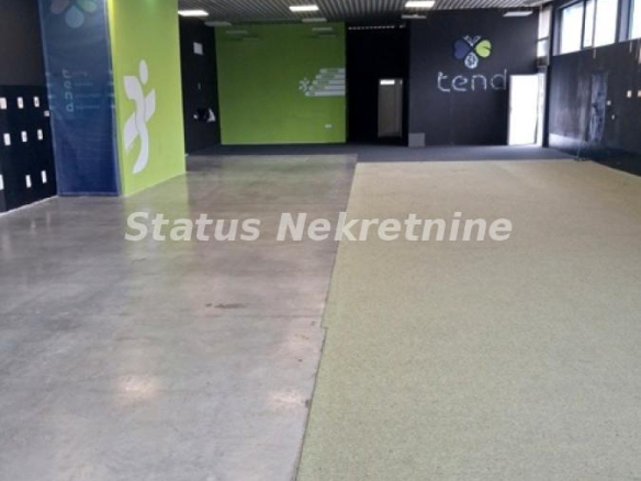 Lokal Izdavanje Novi Sad  300 m2