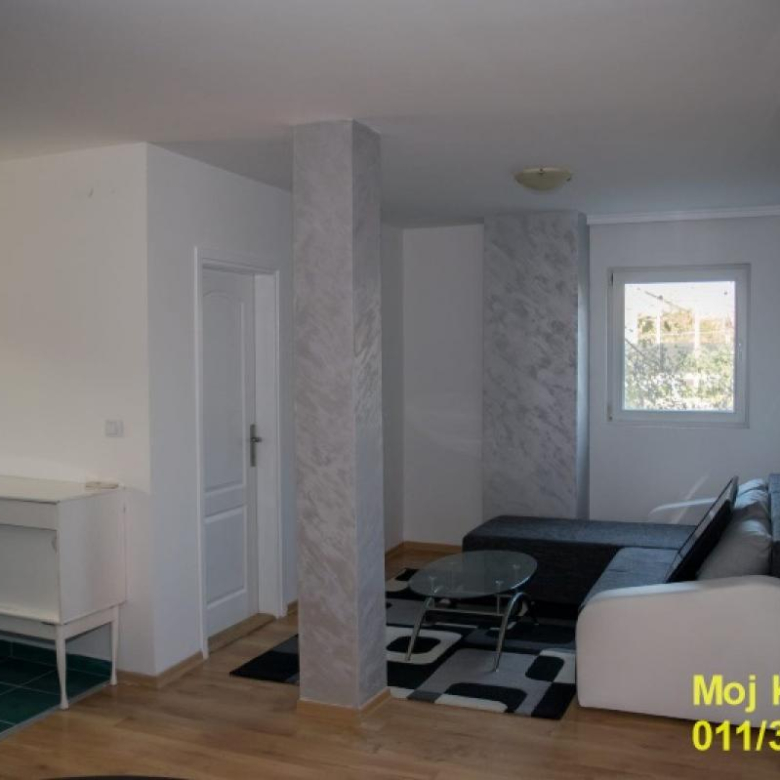 Kuća Prodaja Beograd Ledine 265 m2