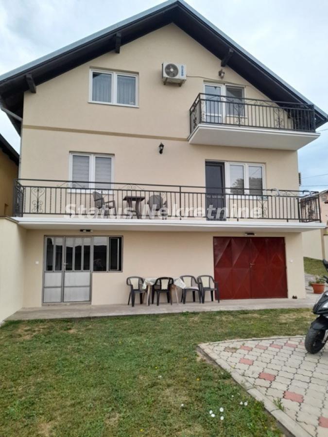 Kuća Prodaja Sremski Karlovci  246 m2