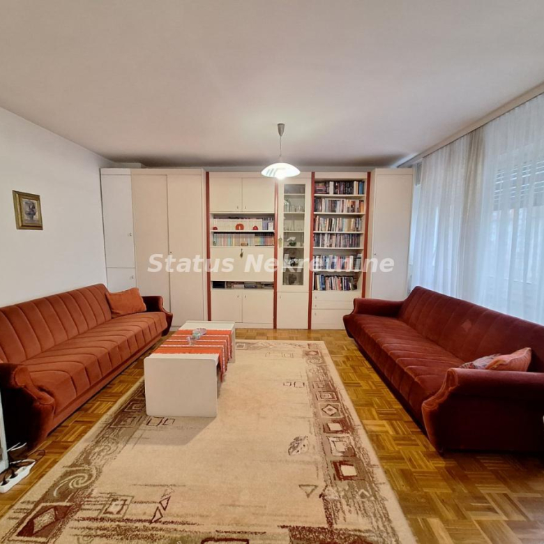 Stan Izdavanje Novi Sad  49 m2