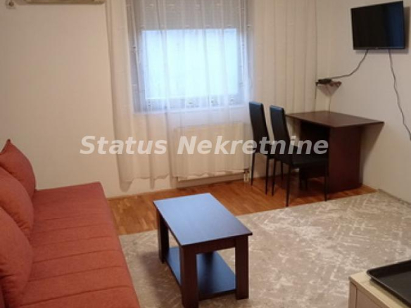Stan Izdavanje Novi Sad  24 m2
