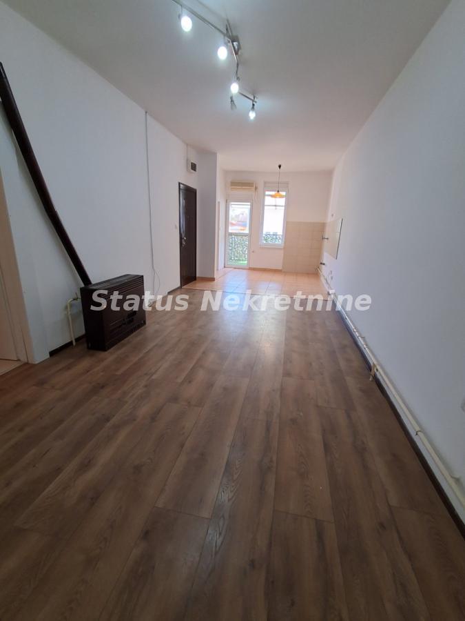 Stan Prodaja Titel  72 m2