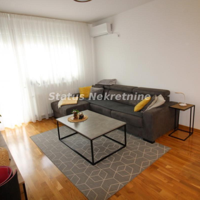 Stan Prodaja Novi Sad  62 m2
