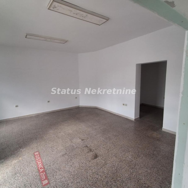 Lokal Izdavanje Novi Sad  90 m2