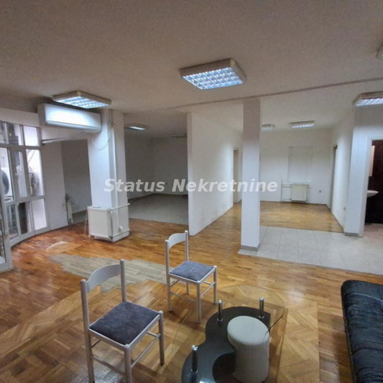 Stan Izdavanje Novi Sad  170 m2