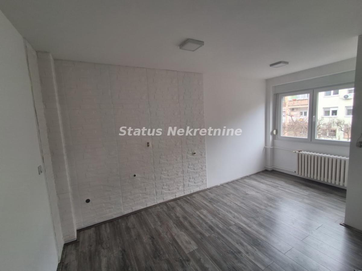 Stan Izdavanje Novi Sad  54 m2