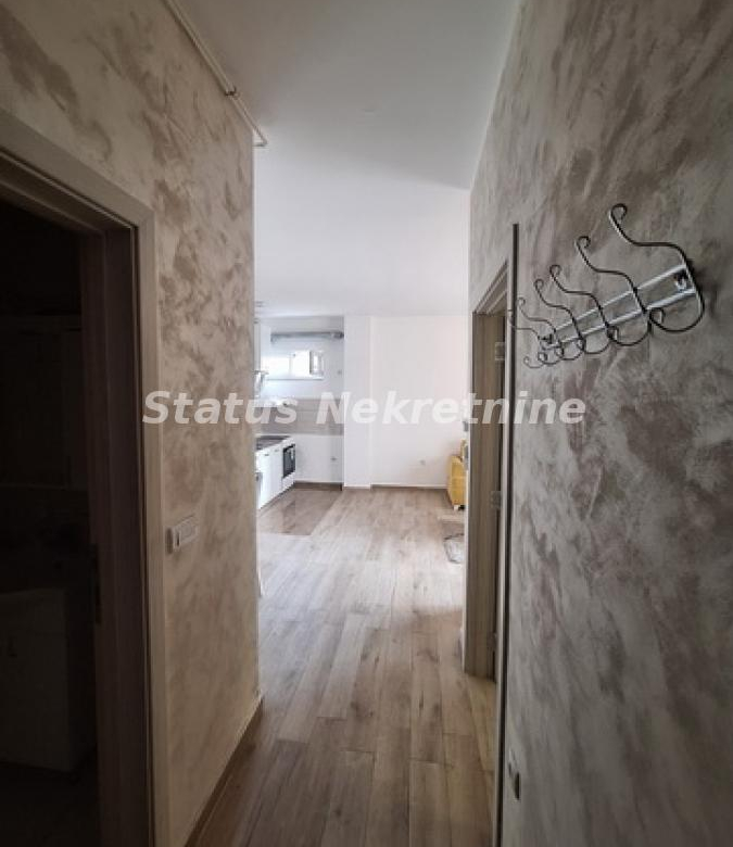 Stan Prodaja Inđija  45 m2