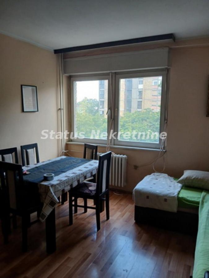 Stan Izdavanje Novi Sad  60 m2