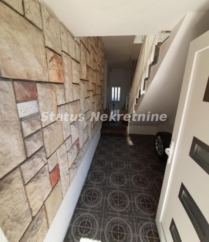 Kuća Prodaja Novi Sad  164 m2