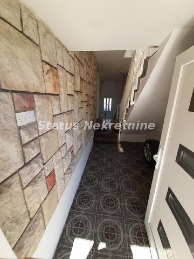 Kuća Prodaja Novi Sad  164 m2