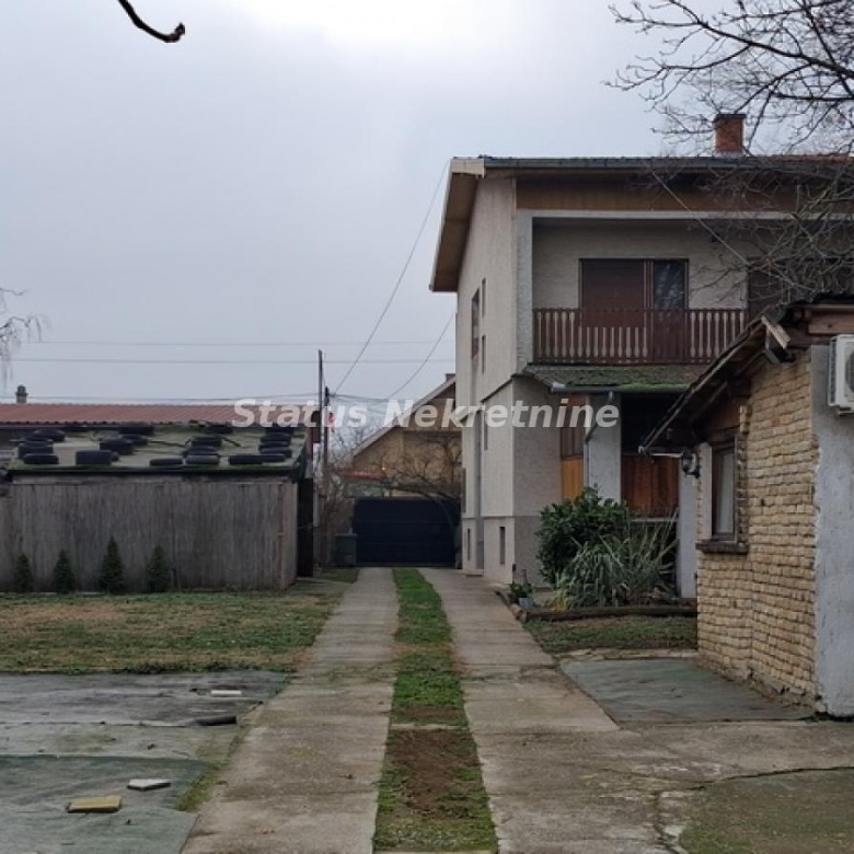 Kuća Prodaja Novi Sad  330 m2