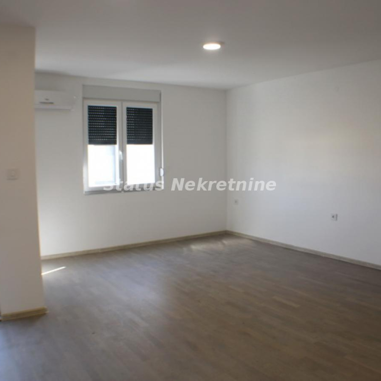 Stan Prodaja Novi Sad  78 m2