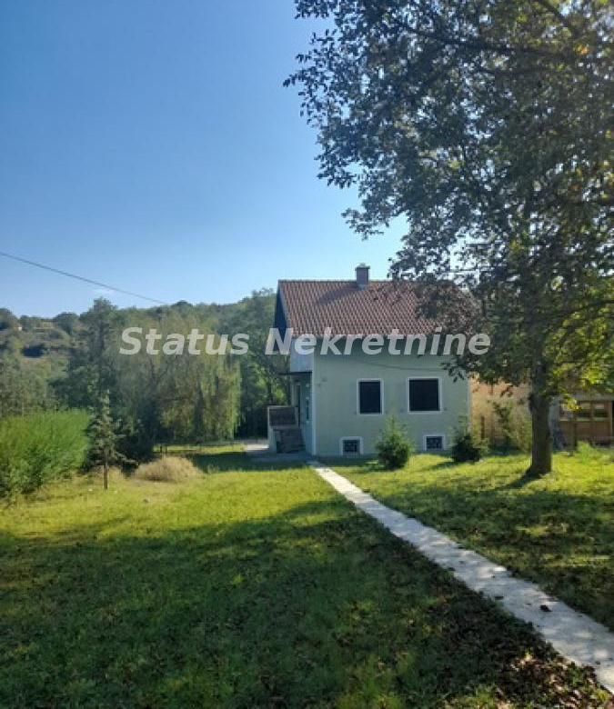 Kuća Prodaja Beočin  246 m2