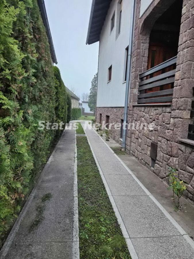 Kuća Prodaja Novi Sad  260 m2