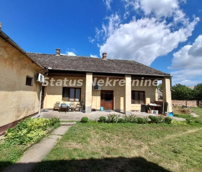 Kuća Prodaja Sremska Mitrovica  230 m2