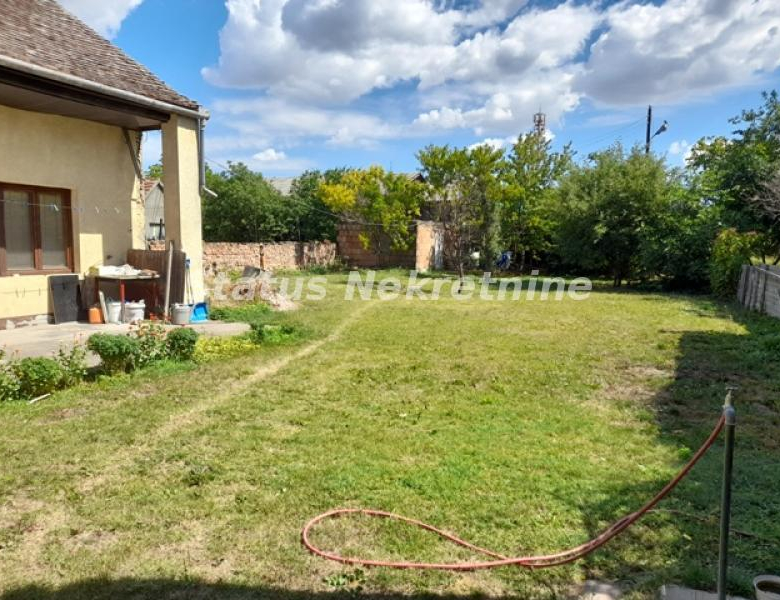 Kuća Prodaja Sremska Mitrovica  230 m2