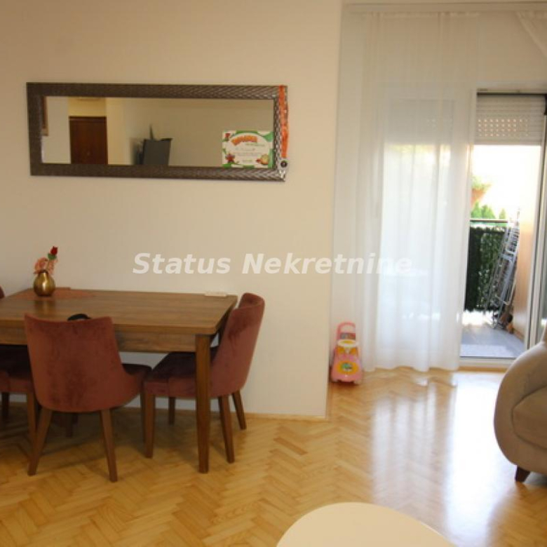 Stan Prodaja Novi Sad  55 m2