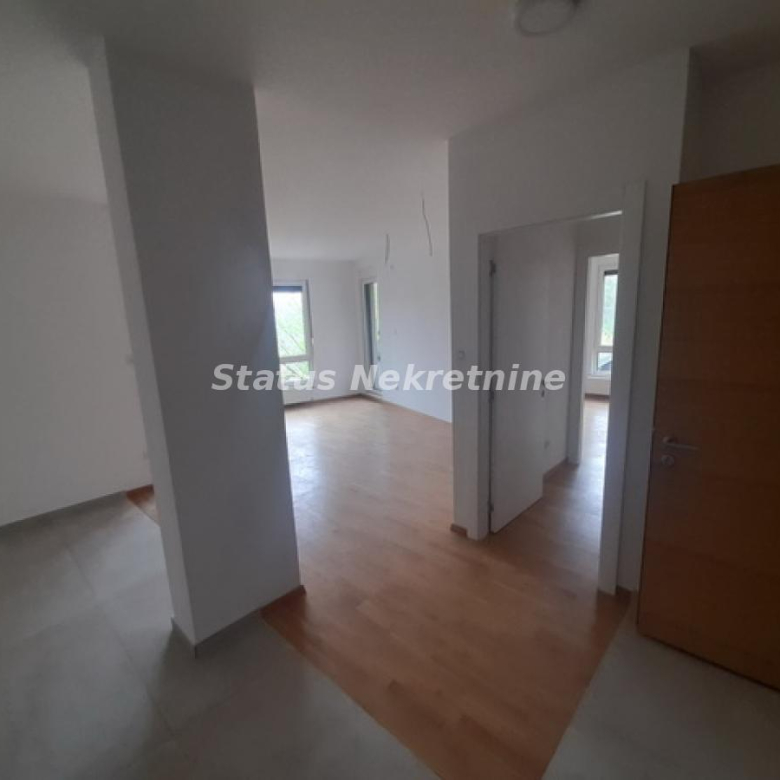 Stan Prodaja Novi Sad  77 m2