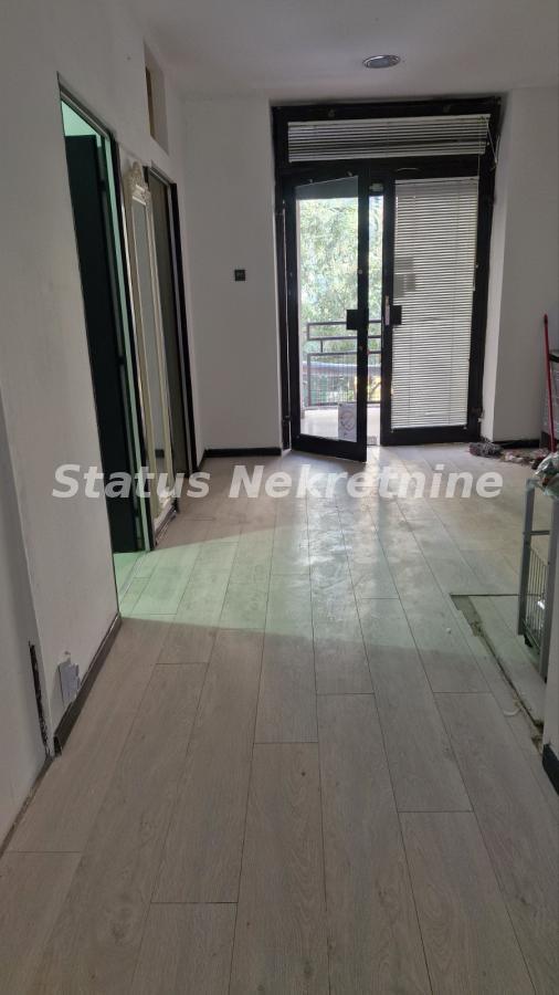 Lokal Izdavanje Novi Sad  55 m2