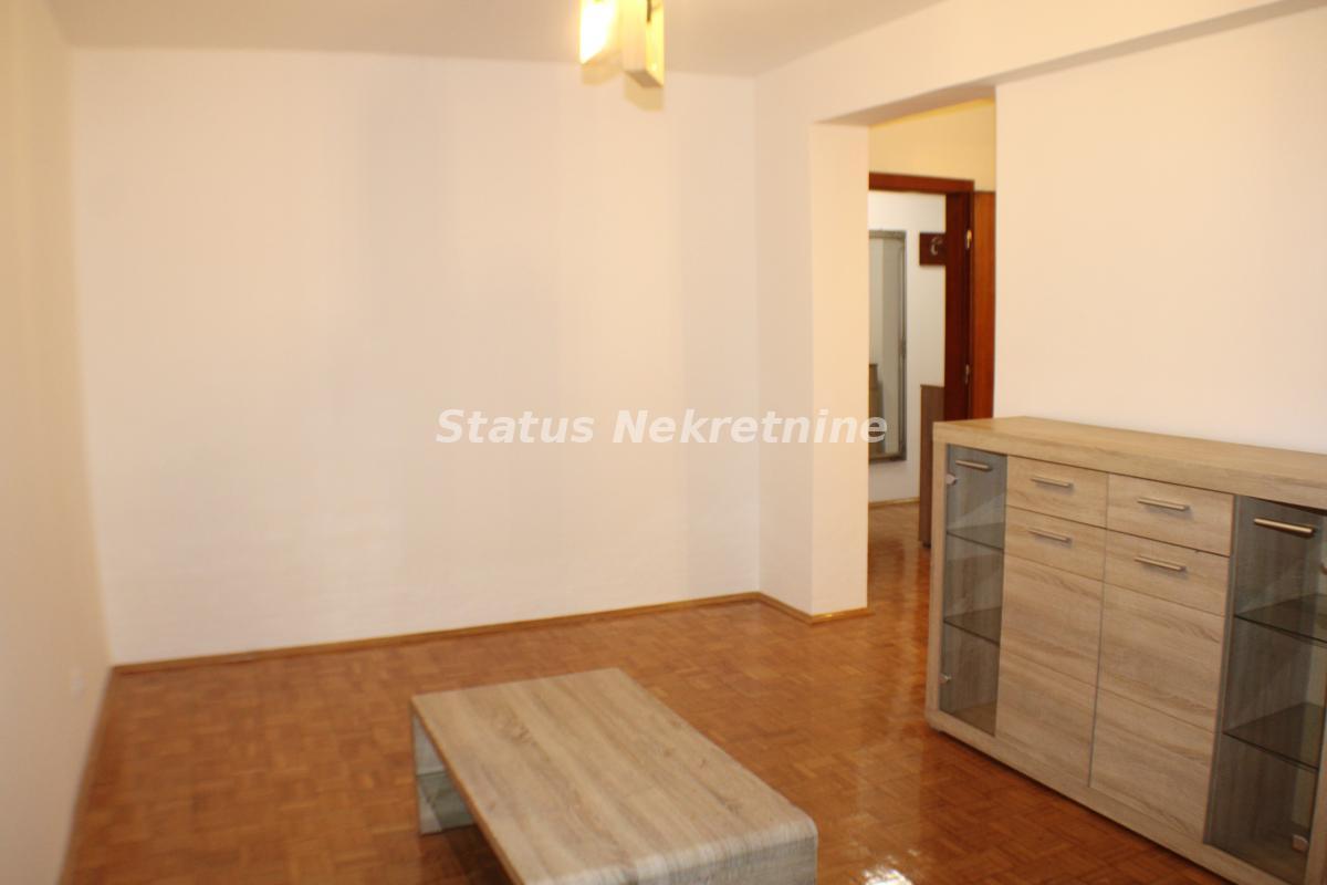 Stan Izdavanje Novi Sad  70 m2