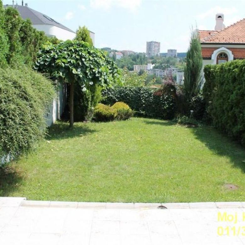 Kuća Prodaja Beograd Dedinje 215 m2