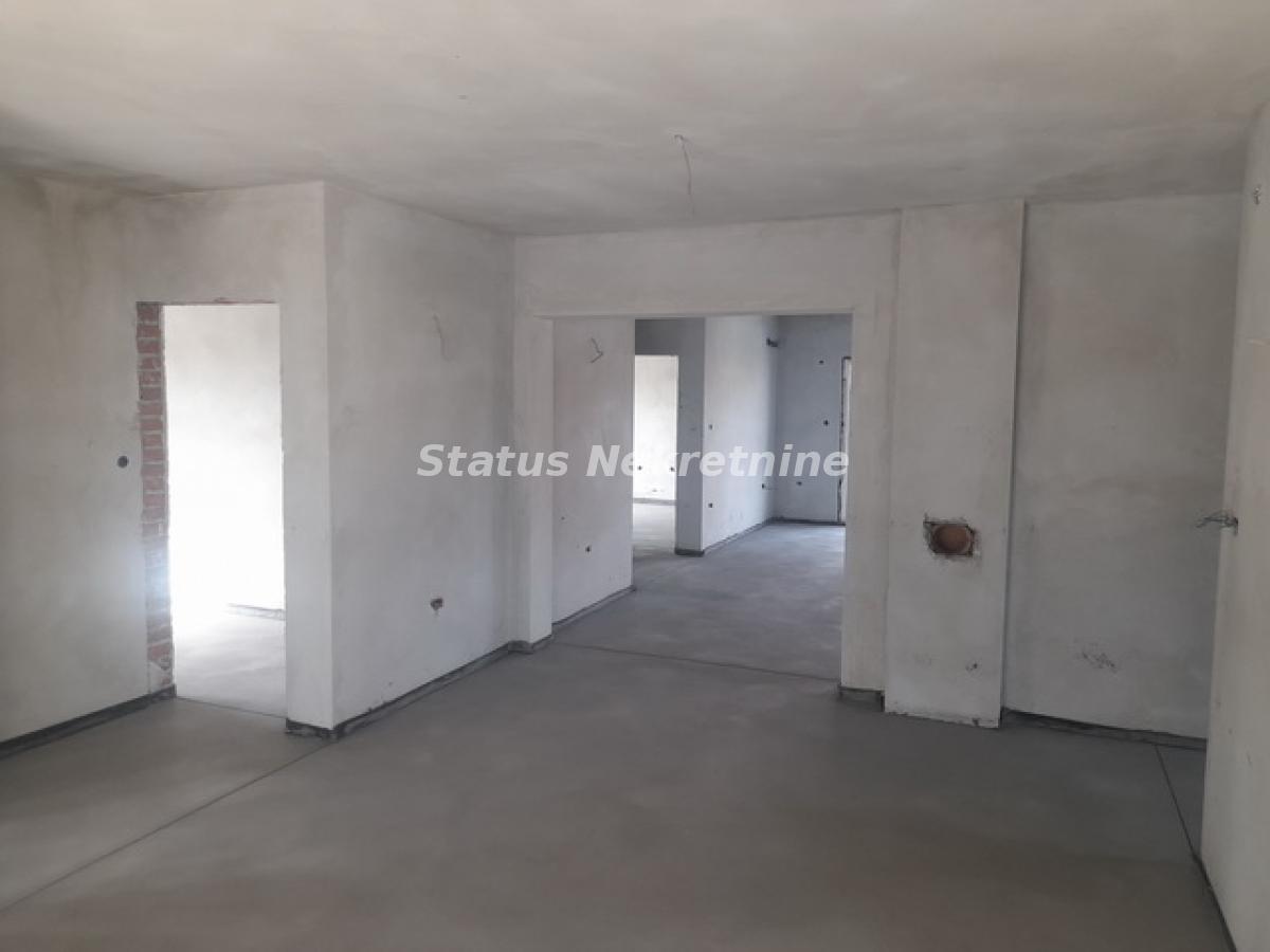 Lokal Izdavanje Novi Sad  200 m2