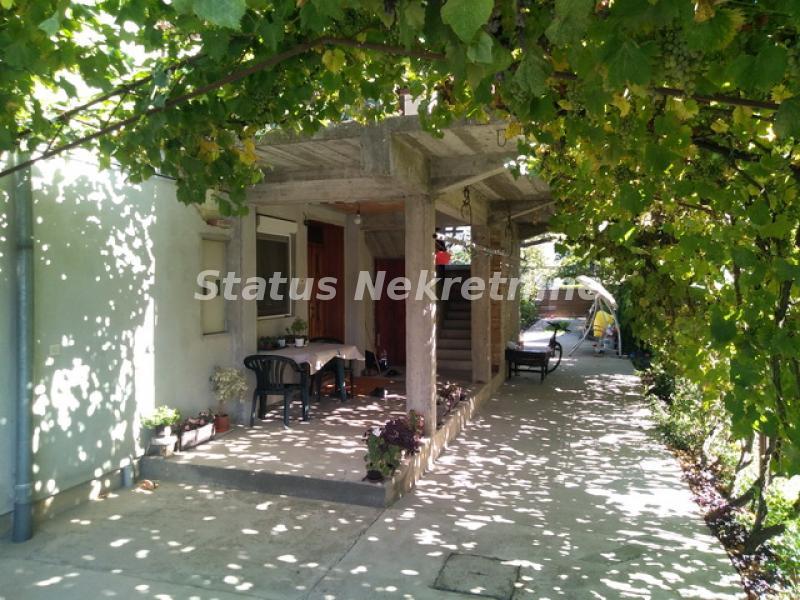 Kuća Prodaja Novi Sad  360 m2