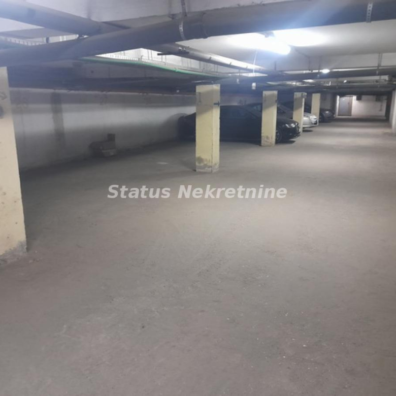 Garaža – Novi Sad, Bulevar Oslobođenja – ID 21847.