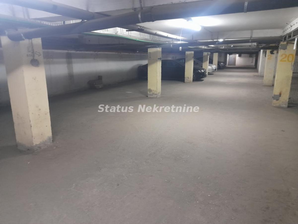 Garaža Izdavanje Novi Sad Garaža Izdavanje Novi Sad 16 m2