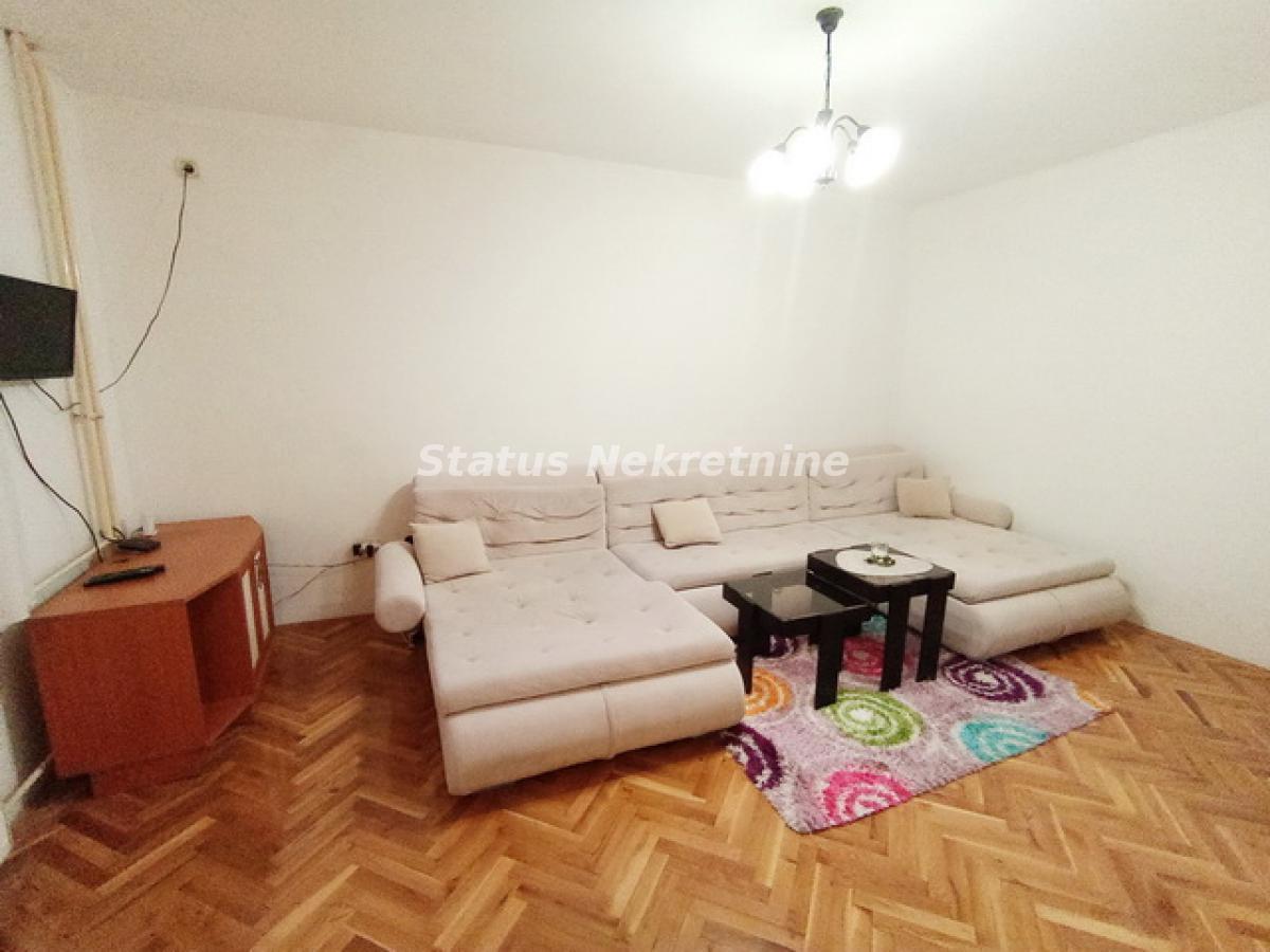 Stan Izdavanje Novi Sad  49 m2