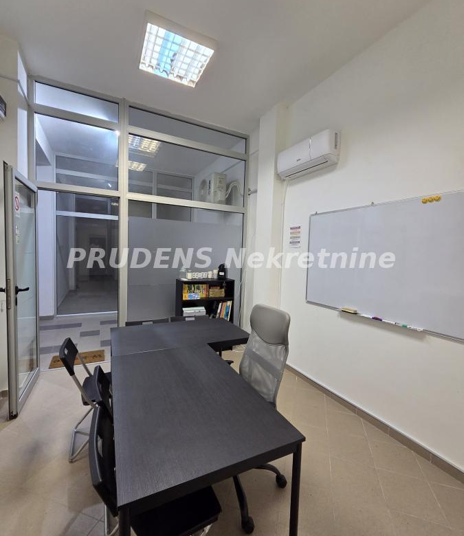 Lokal – Beograd, Voždovac Trošarina – ID 1017