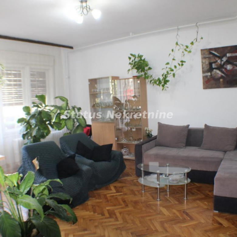 Stan Prodaja Novi Sad  77 m2