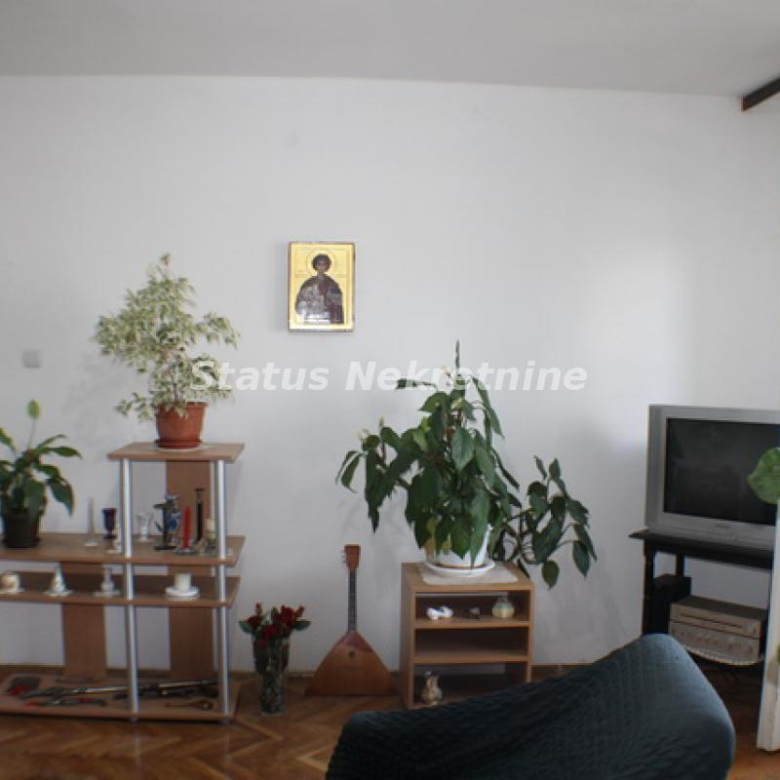 Stan Prodaja Novi Sad  77 m2