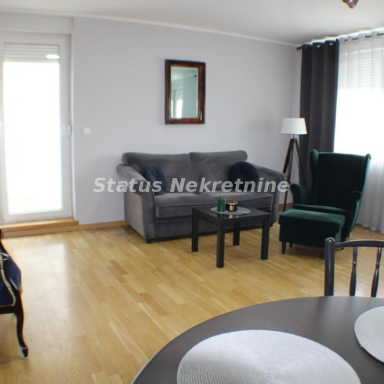 Stan Prodaja Novi Sad  50 m2