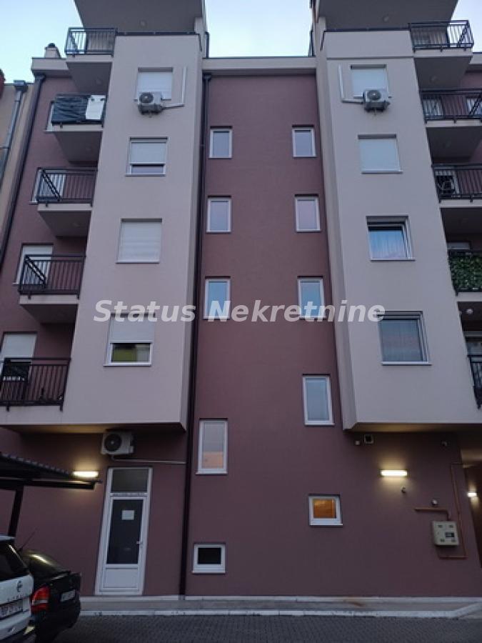 Stan Prodaja Novi Sad  74 m2