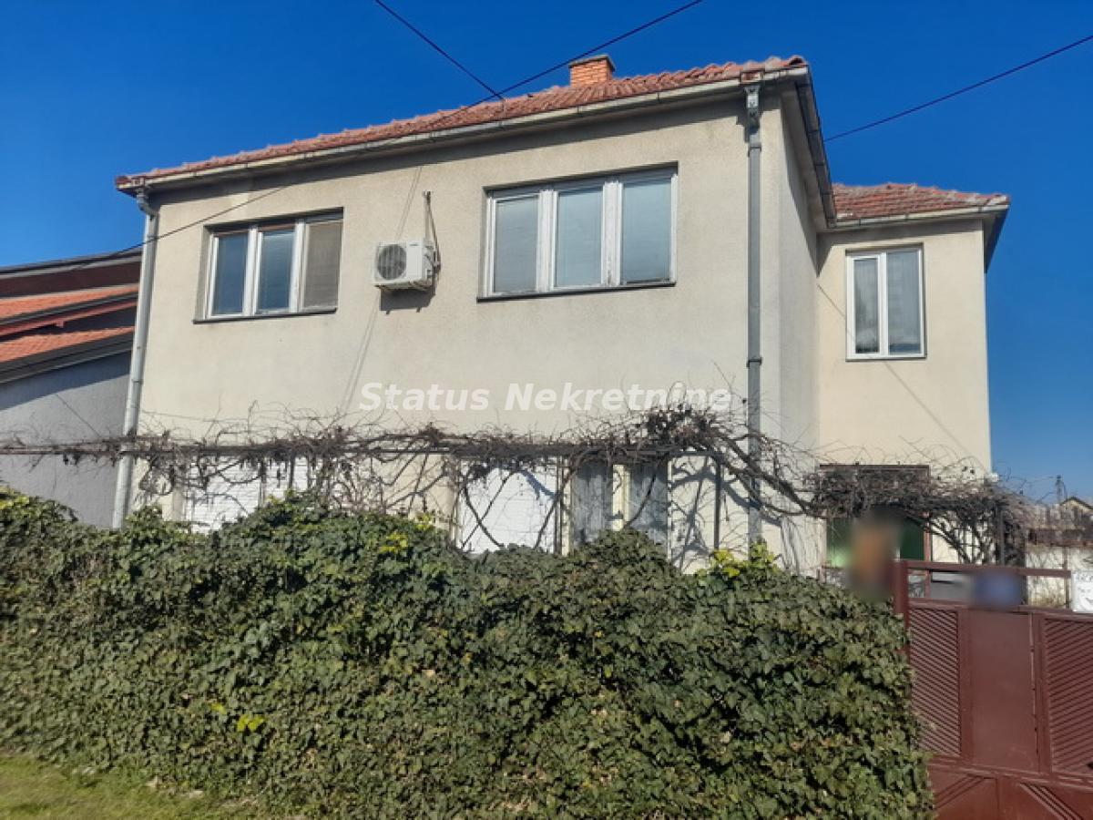 Kuća Prodaja Inđija  180 m2