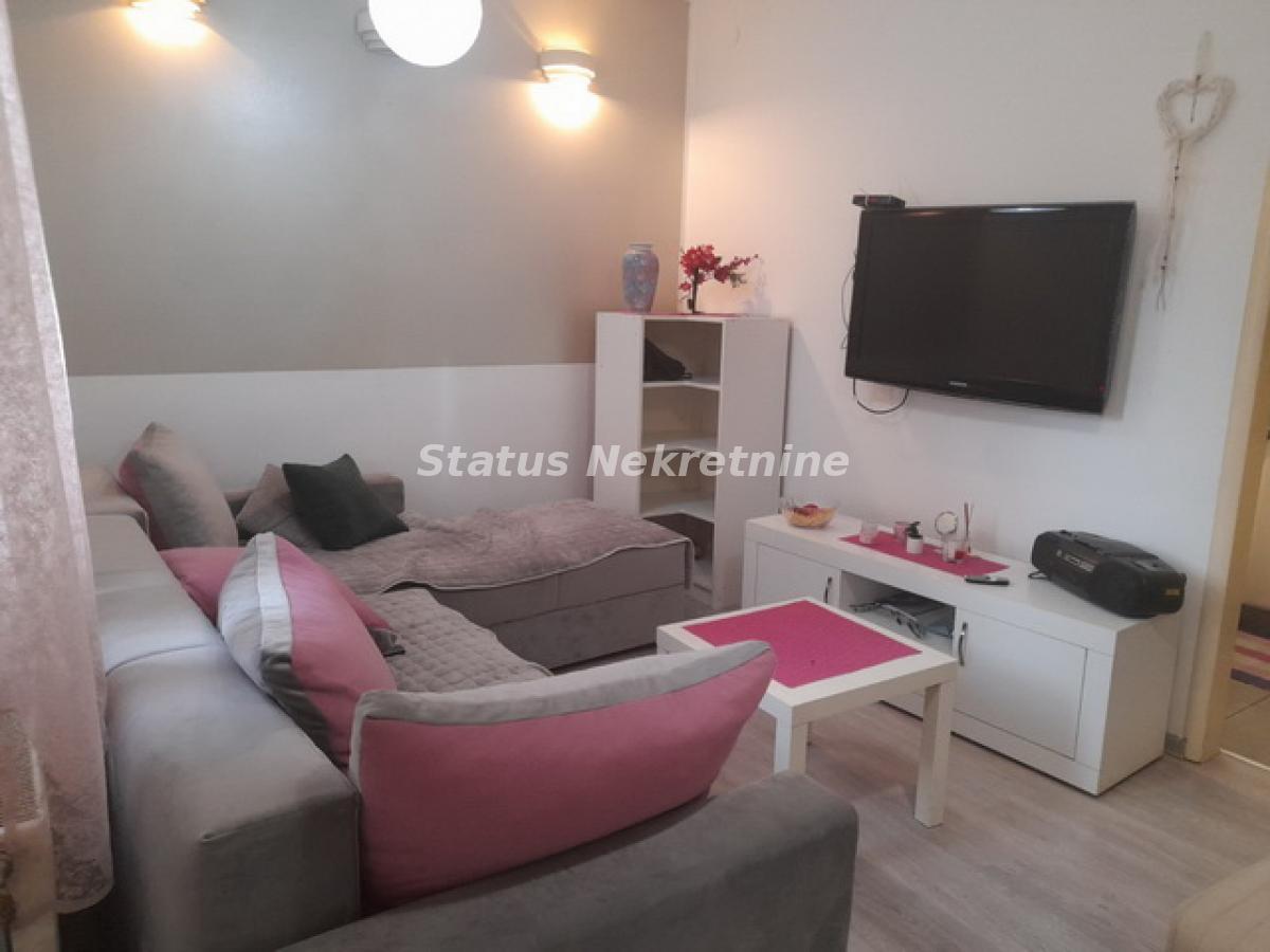 Stan Izdavanje Novi Sad  78 m2