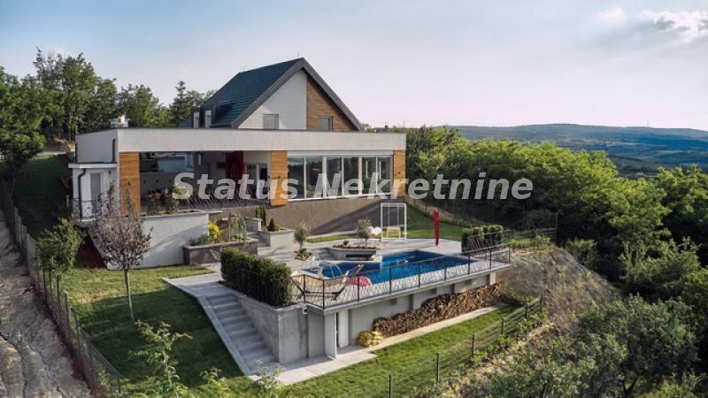 Kuća Izdavanje Sremski Karlovci  310 m2