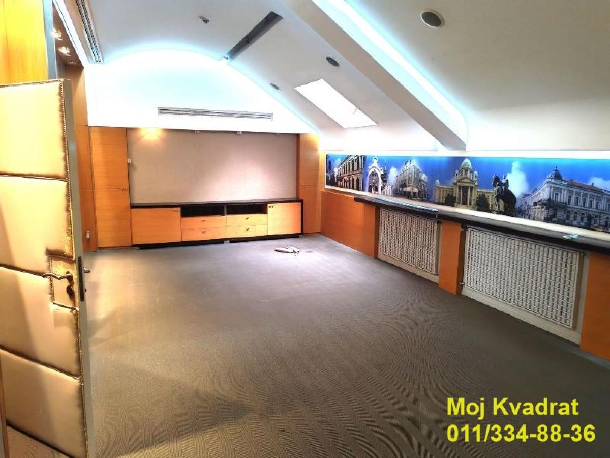 Lokal Izdavanje Beograd Politika 310 m2