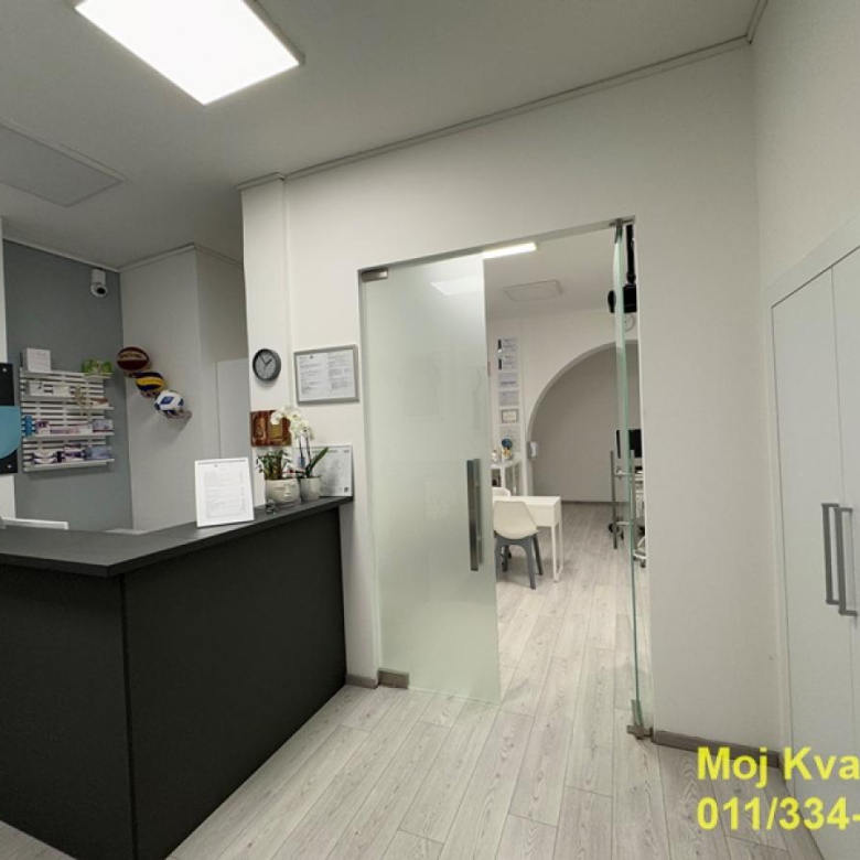 Lokal Izdavanje Beograd Banovo Brdo 136 m2