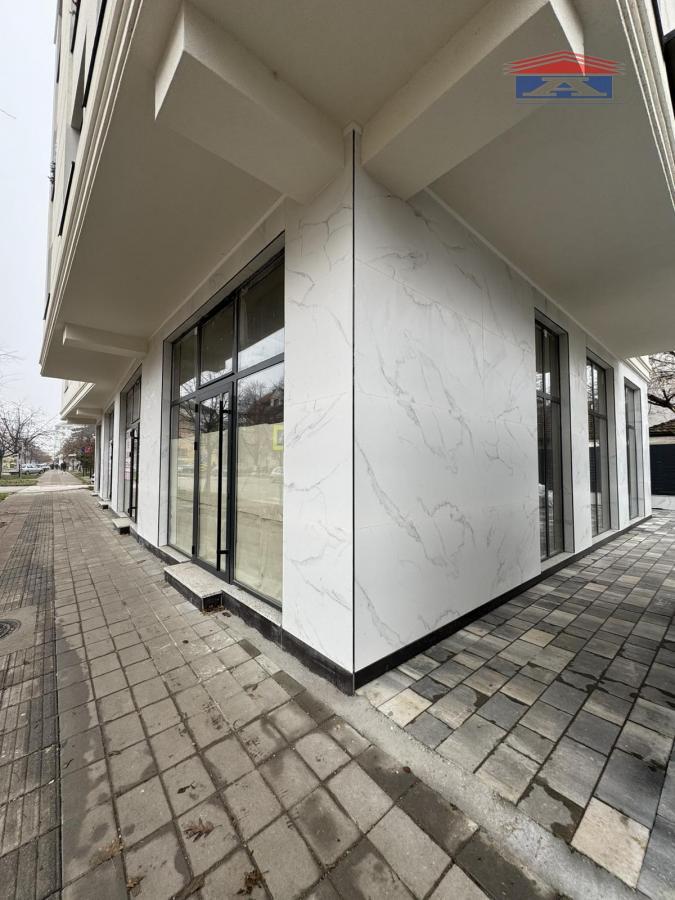 Lokal Izdavanje Novi Sad Lokal Izdavanje Novi Sad 220 m2