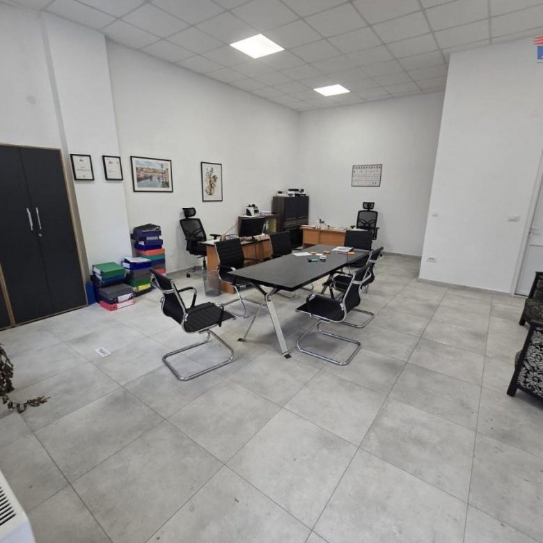 Lokal Prodaja Novi Sad  86 m2