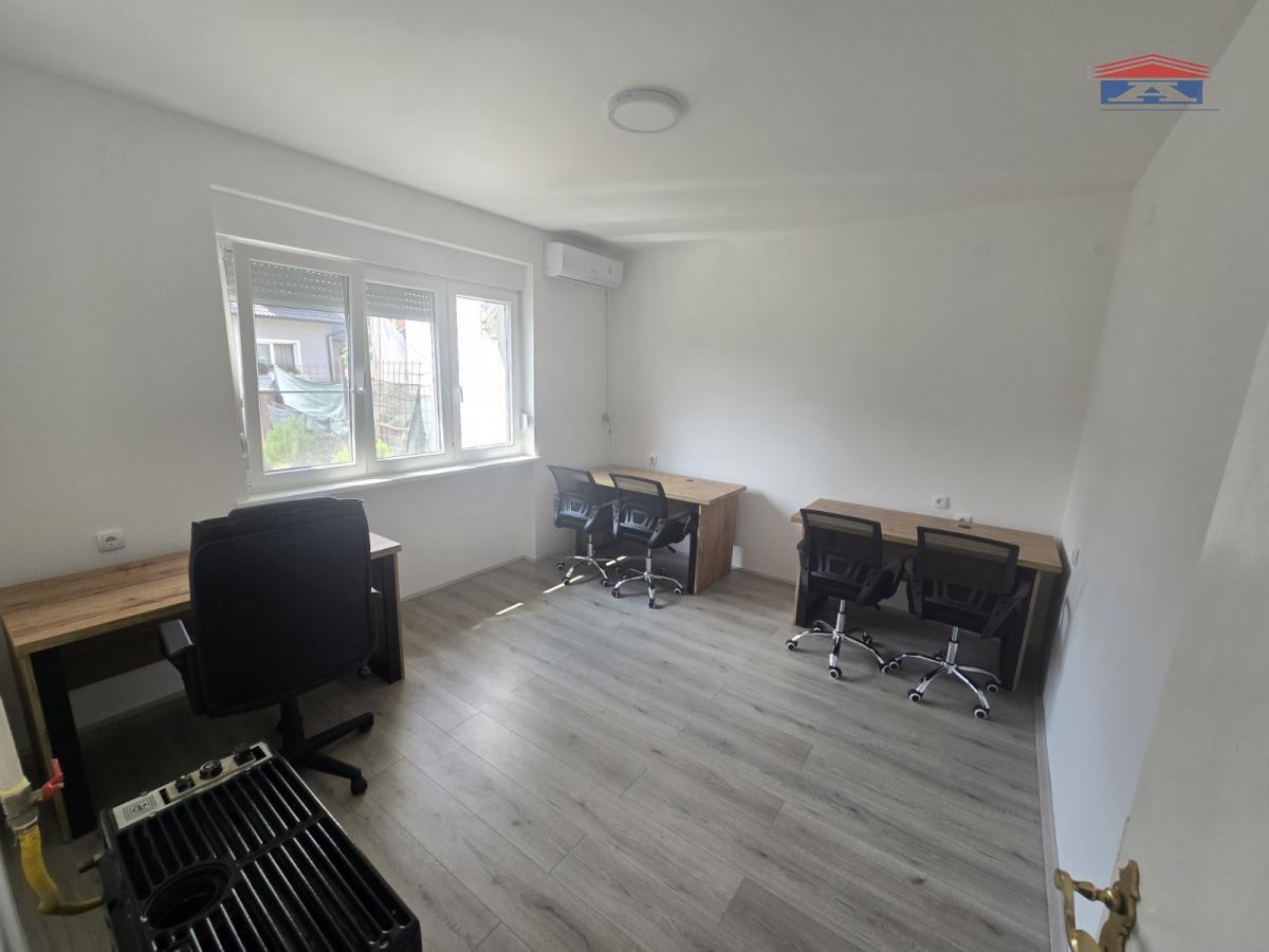 Lokal Izdavanje Novi Sad  70 m2