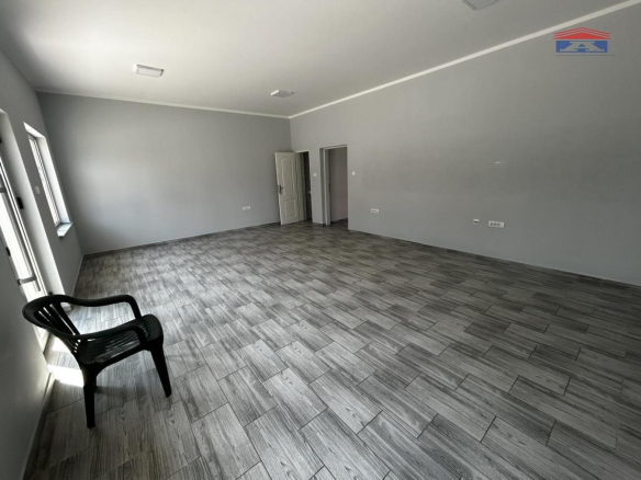 Lokal Izdavanje Inđija Čortanovci 56 m2