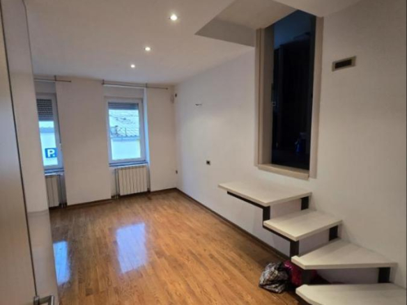 Lokal Izdavanje Novi Sad  119 m2
