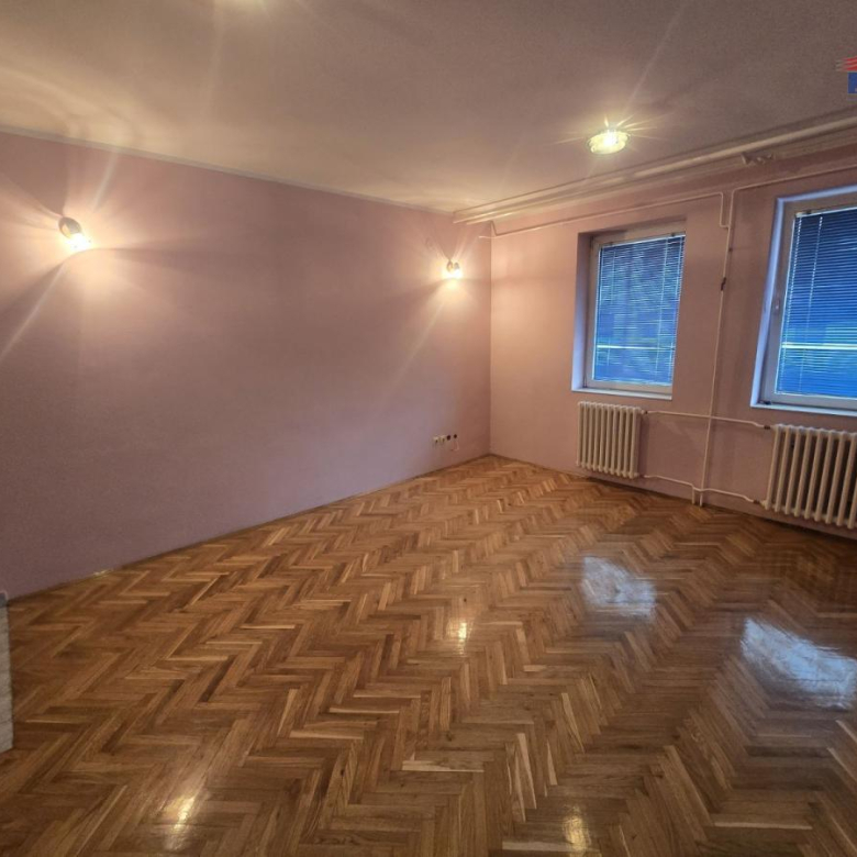 Lokal Izdavanje Novi Sad  40 m2