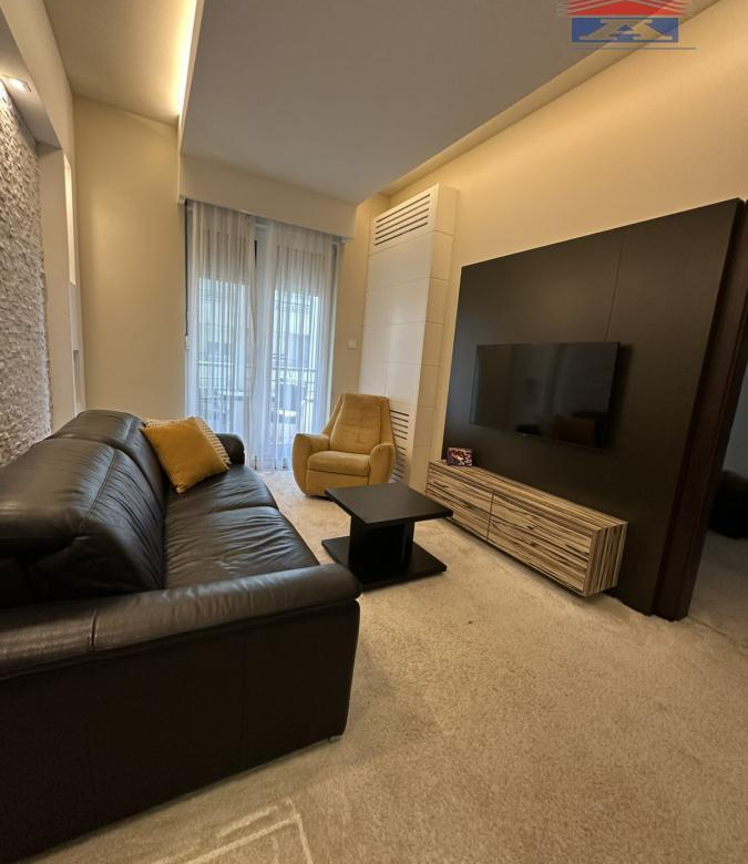 Stan Izdavanje Novi Sad  49 m2
