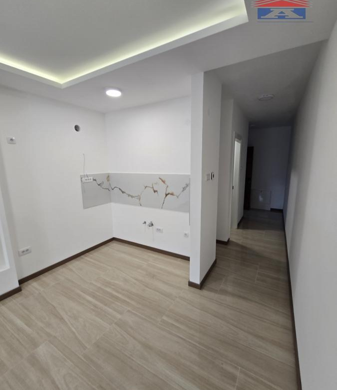 Stan Izdavanje Novi Sad  33 m2