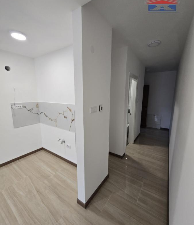 Stan Izdavanje Novi Sad  33 m2